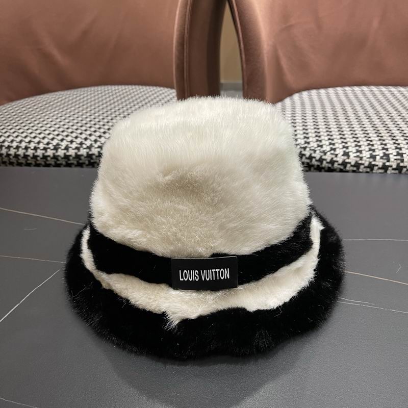 LV hat (568)