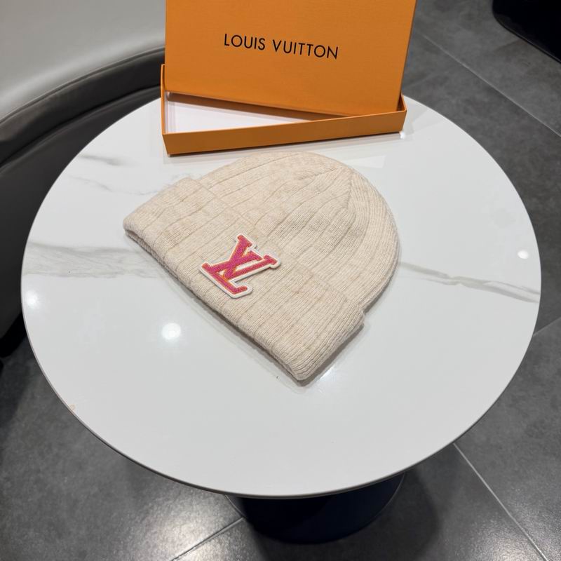 LV hat (570)