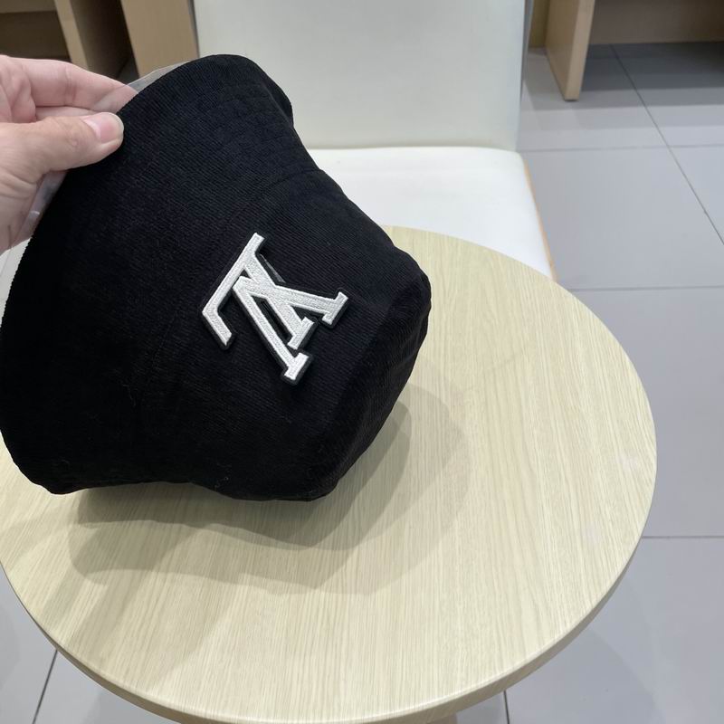 LV hat (616)
