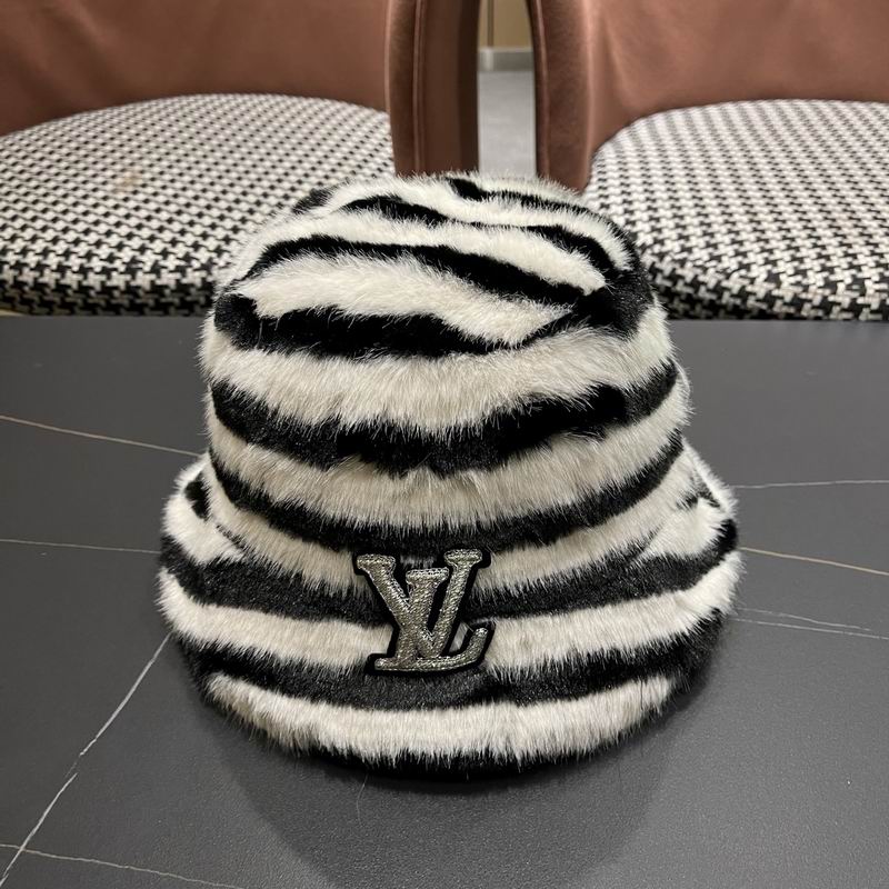 LV hat (634)