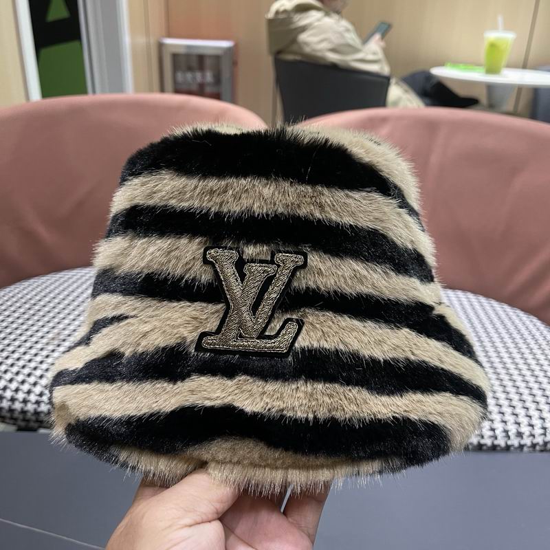 LV hat (638)