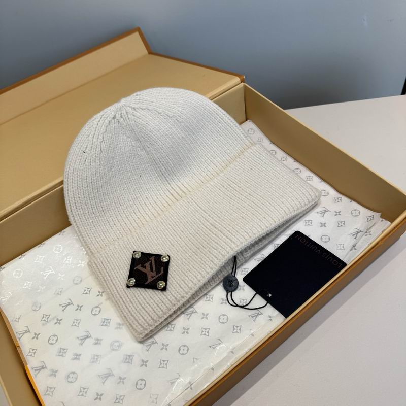 LV hat (921)