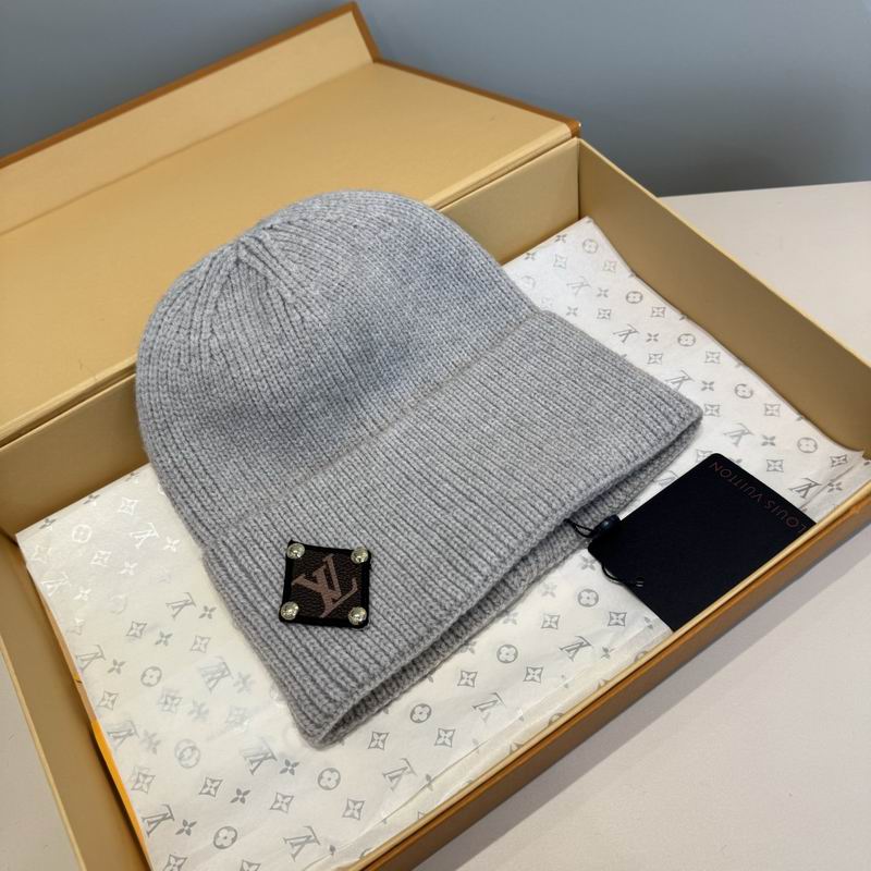 LV hat (930)