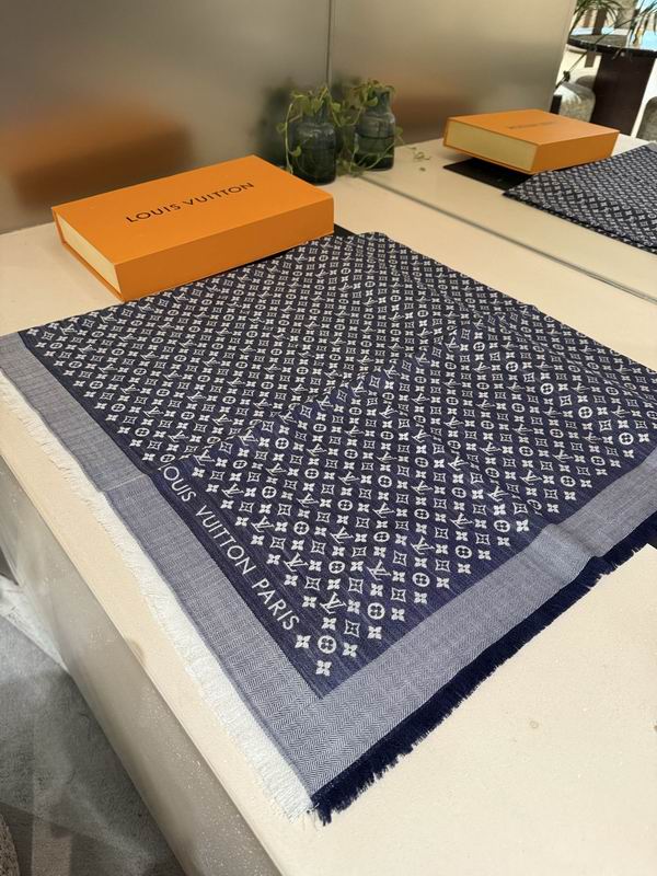 LV scarf 120X120cm 70%羊毛30%桑蚕丝 E10 (14)