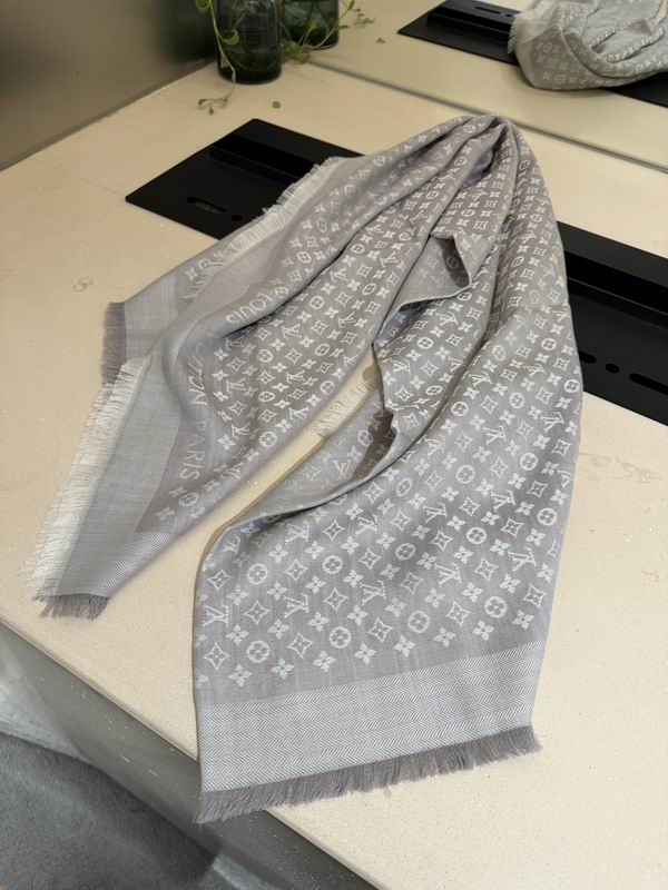 LV scarf 120X120cm 70%羊毛30%桑蚕丝 E10 (22)