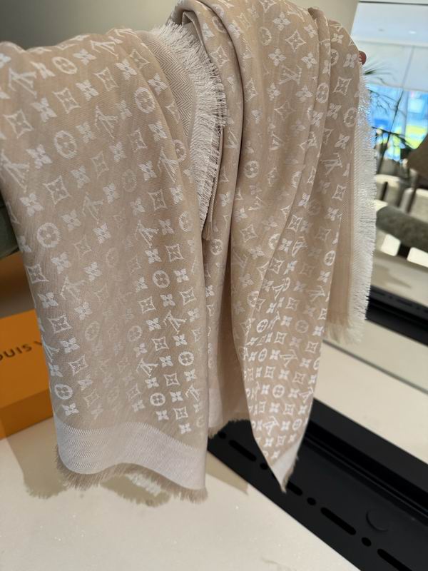 LV scarf 120X120cm 70%羊毛30%桑蚕丝 E10 (29)