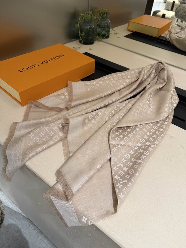 LV scarf 120X120cm 70%羊毛30%桑蚕丝 E10 (30)