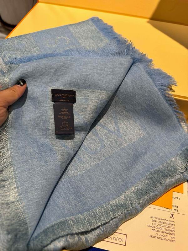 LV scarf 140X140cm E69 (17)