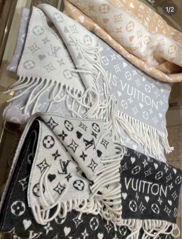 LV scarf 45X190cm E05 (1)