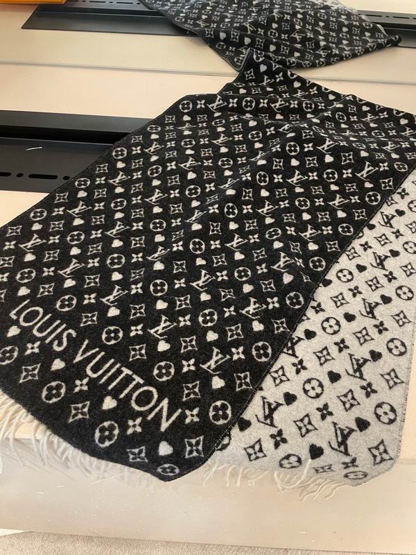 LV scarf 45X190cm E05 (4)