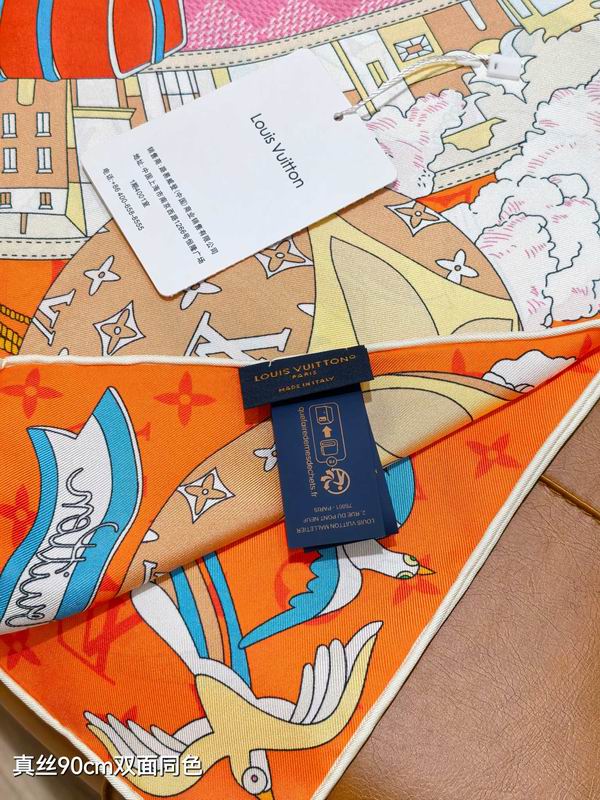 LV silk Scarf 90X90cm E15 (5)