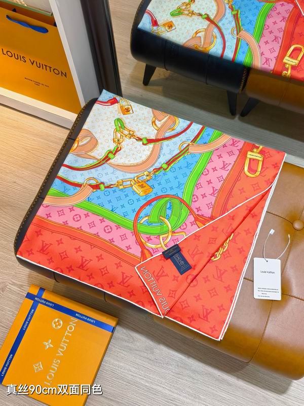 LV silk scarf 90X90cm E40 (6)