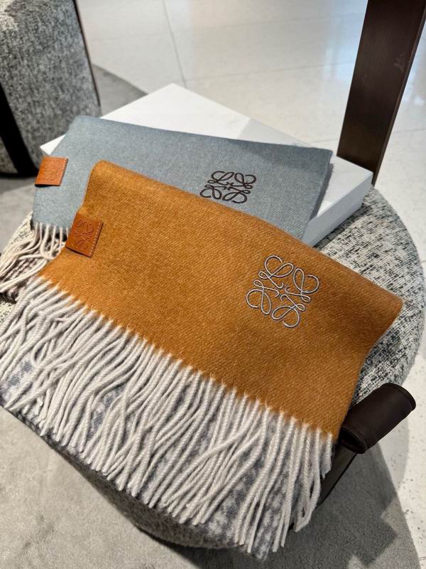 Loewe Scarf 180X35cm E78 (1)