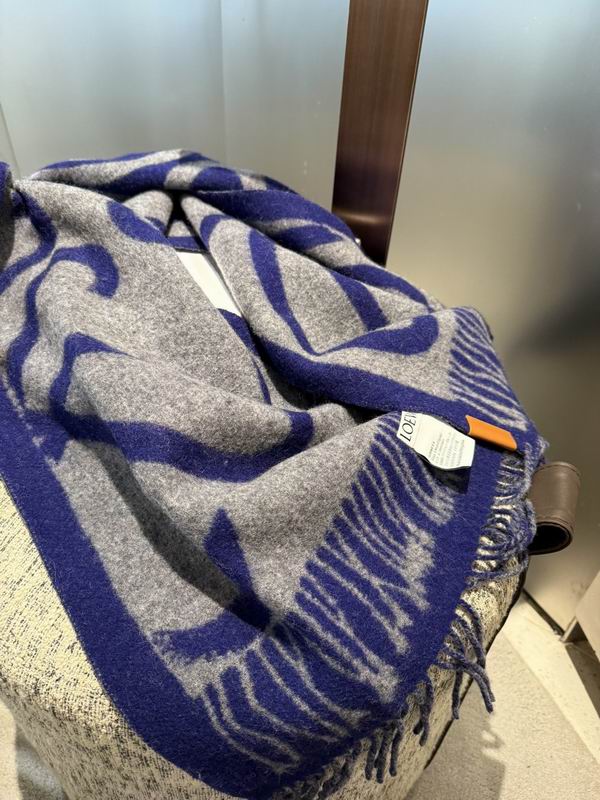 Loewe Scarf E77 (1)