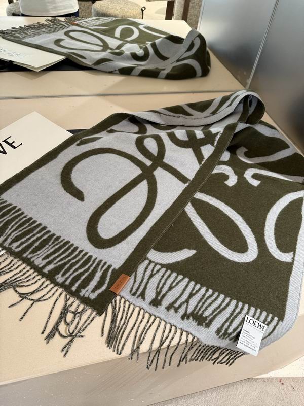 Loewe Scarf E77 (10)