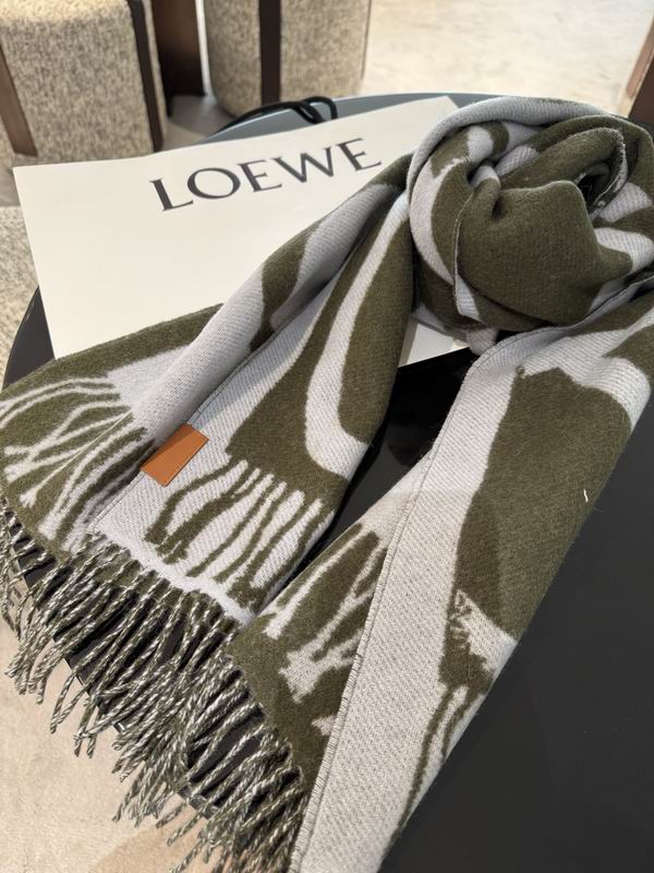Loewe Scarf E77 (11)