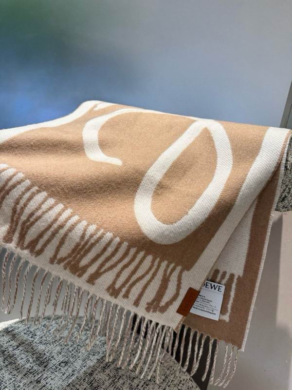 Loewe Scarf E77 (23)