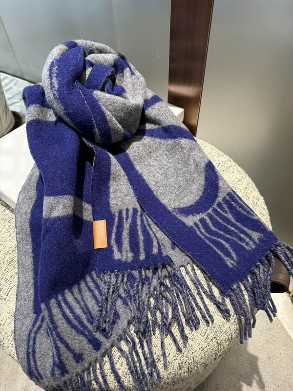 Loewe Scarf E77 (3)