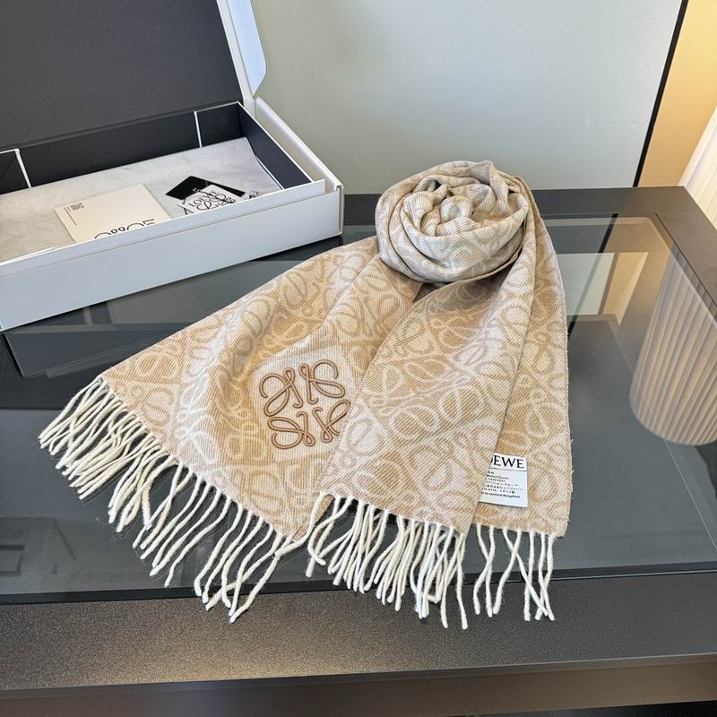 Loewe Scarf hm (6)