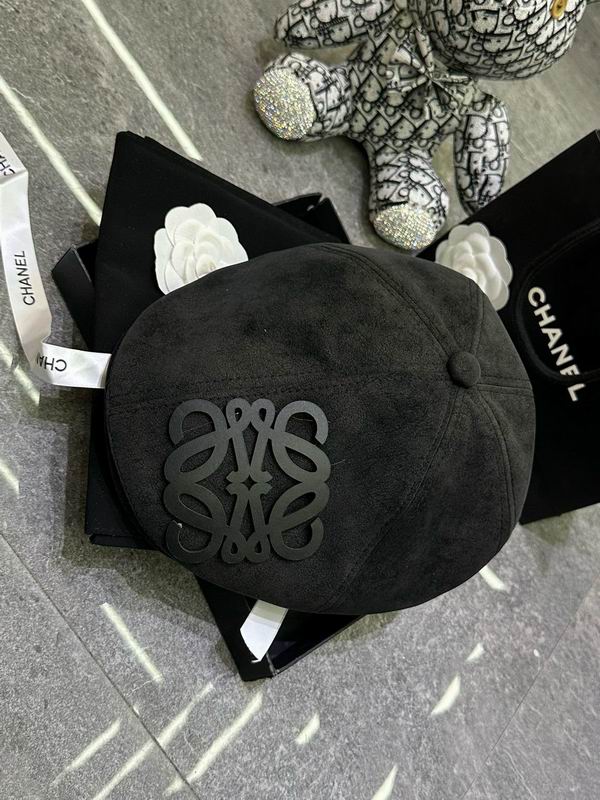 Loewe beret dx (139)