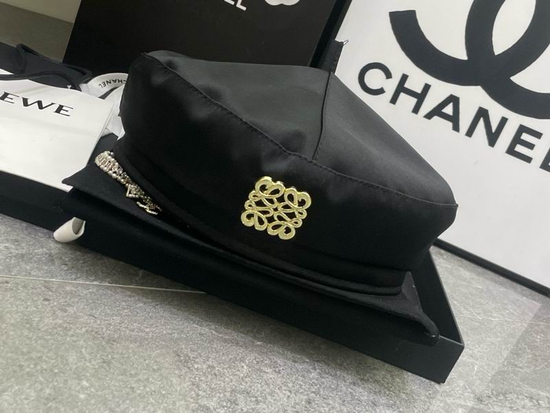 Loewe beret dx (160)