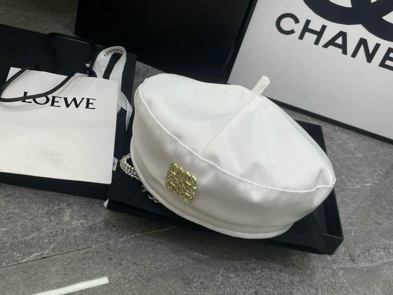 Loewe beret dx (163)