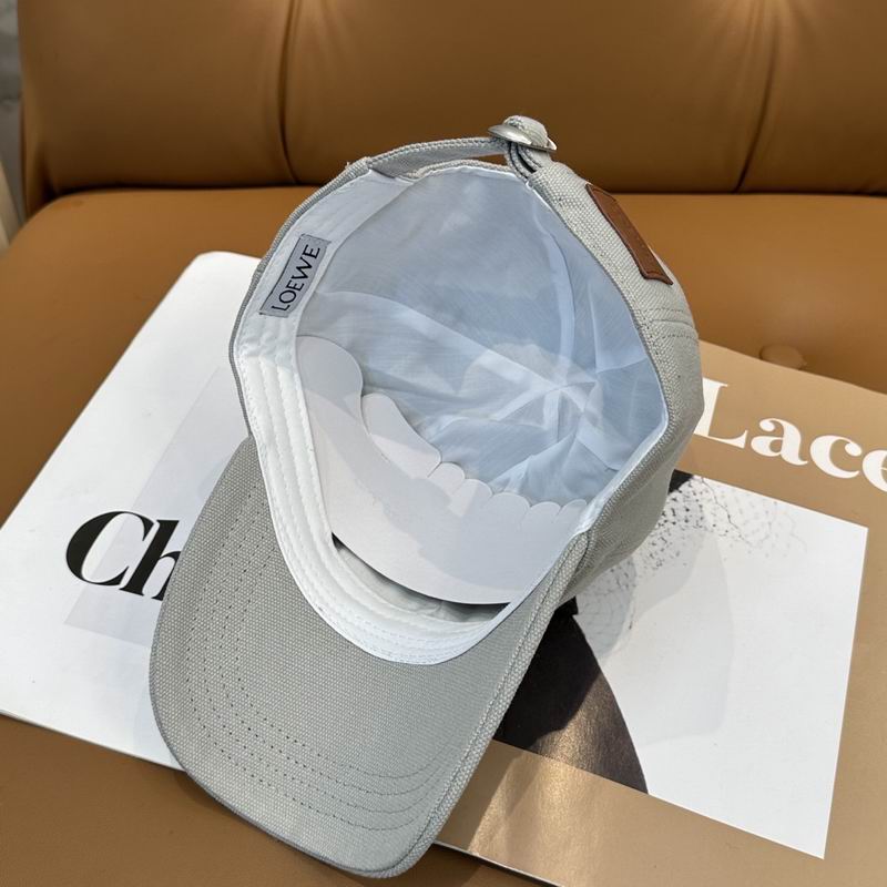 Loewe cap dx (123)