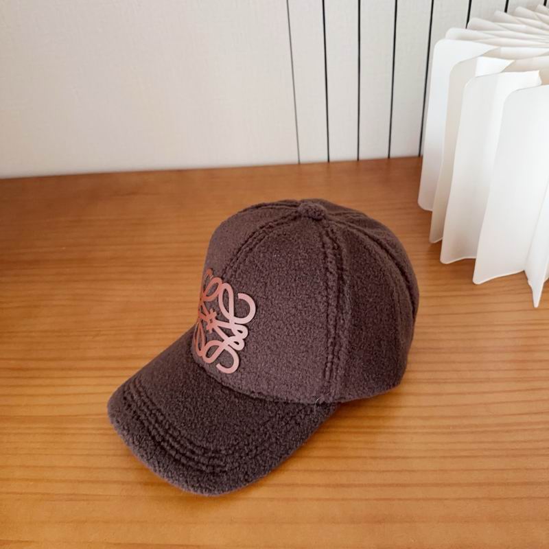 Loewe cap dx (877)