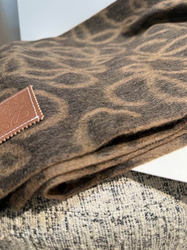 Loewe scarf 180X32cm E21 (14)