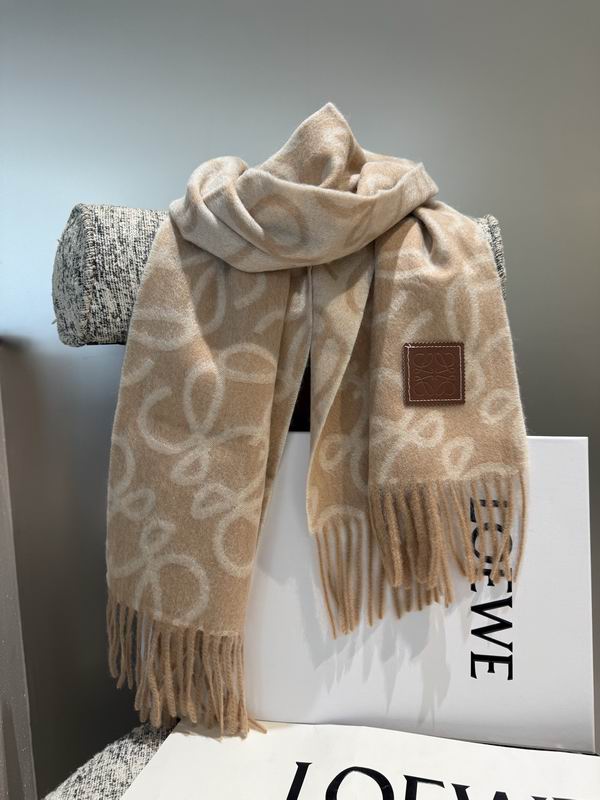 Loewe scarf 180X32cm E21 (2)