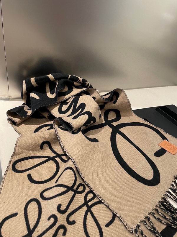 Loewe scarf 30X180cm E47 (1)