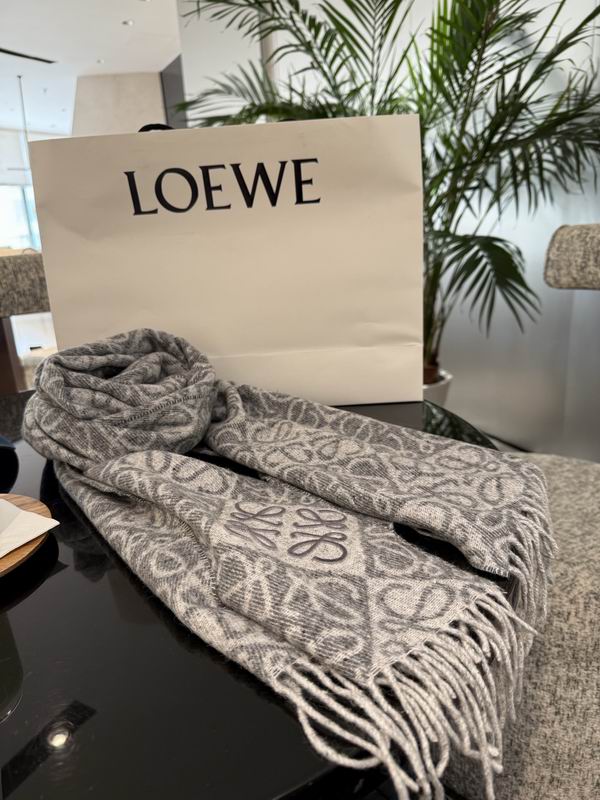 Loewe scarf E23 (10)