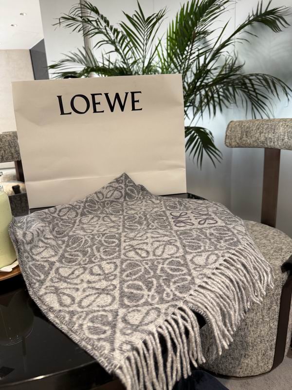 Loewe scarf E23 (11)