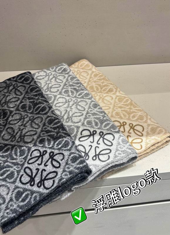 Loewe scarf E23 (16)