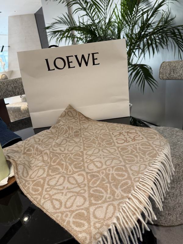 Loewe scarf E23 (18)