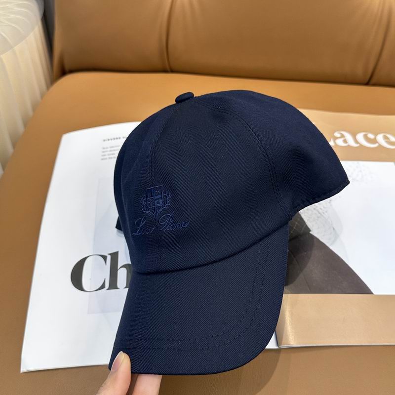 Loro Piana cap dx (366)
