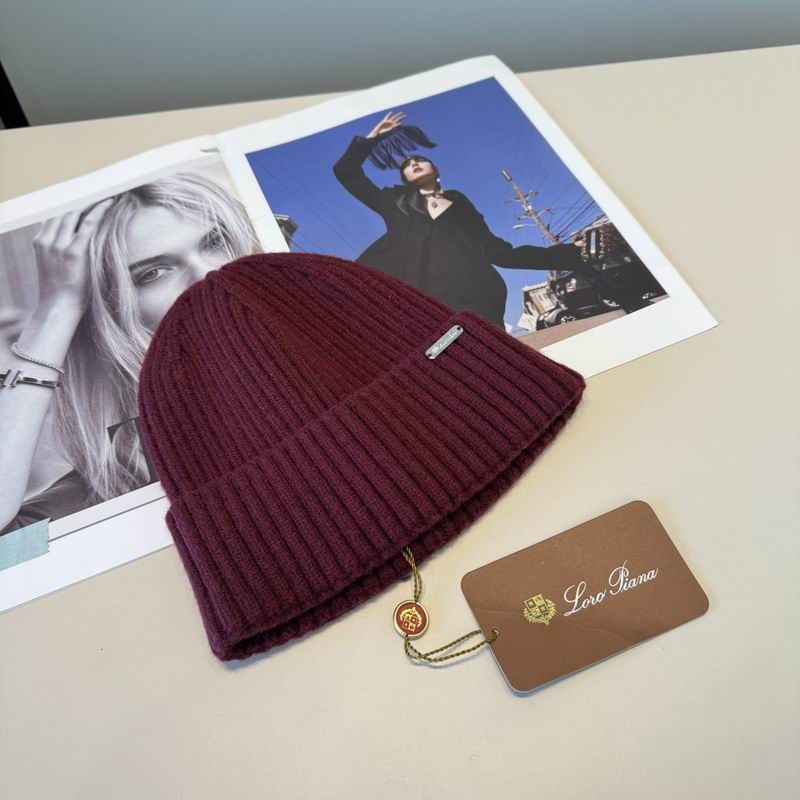 Loro Piana hat (2582)