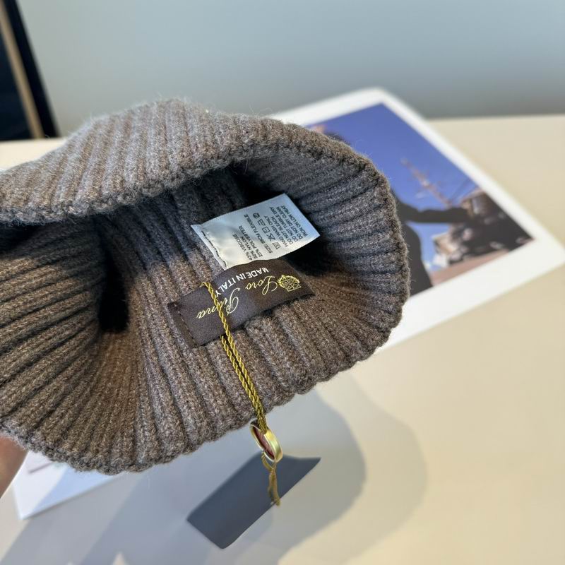 Loro Piana hat (2592)