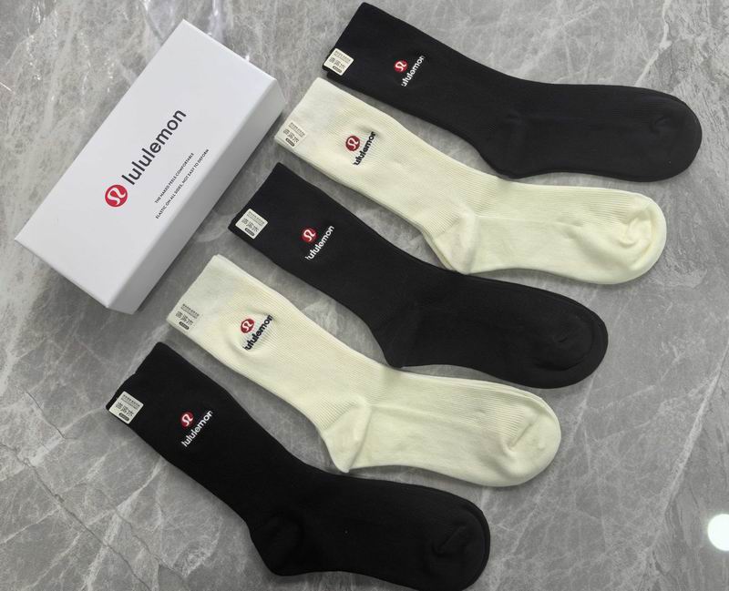 Luluemon Socks (138)