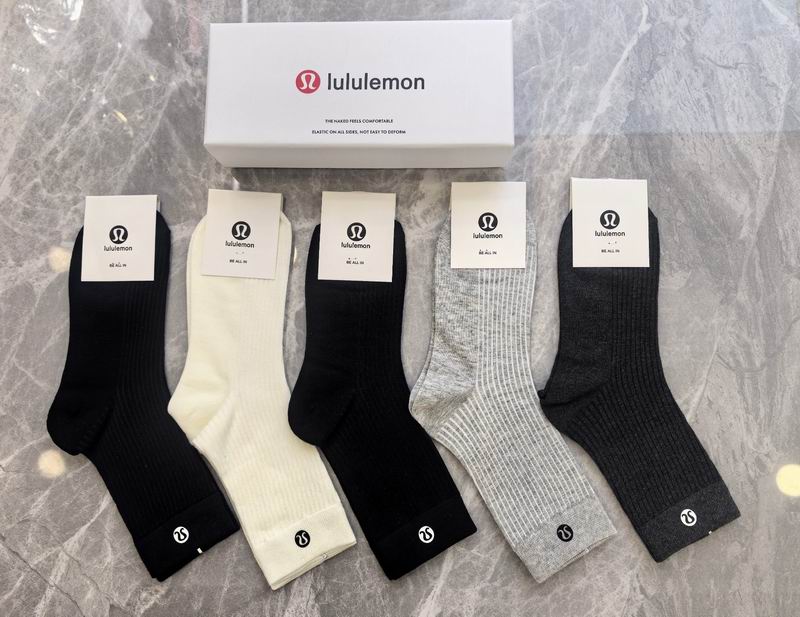 Luluemon Socks (154)