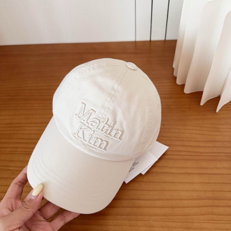 Matin Kim cap dx (446)