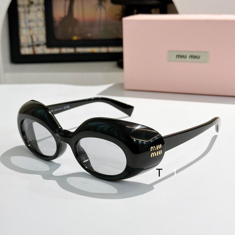 MiuMiu  B08 52 21-135 a02