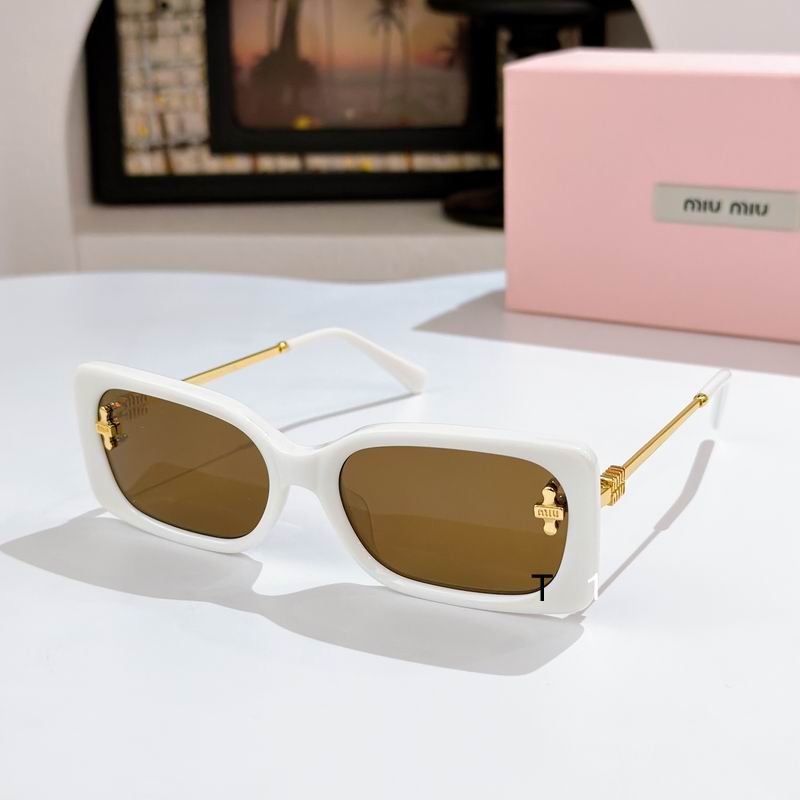 MiuMiu 161AV 59 18 142 a01