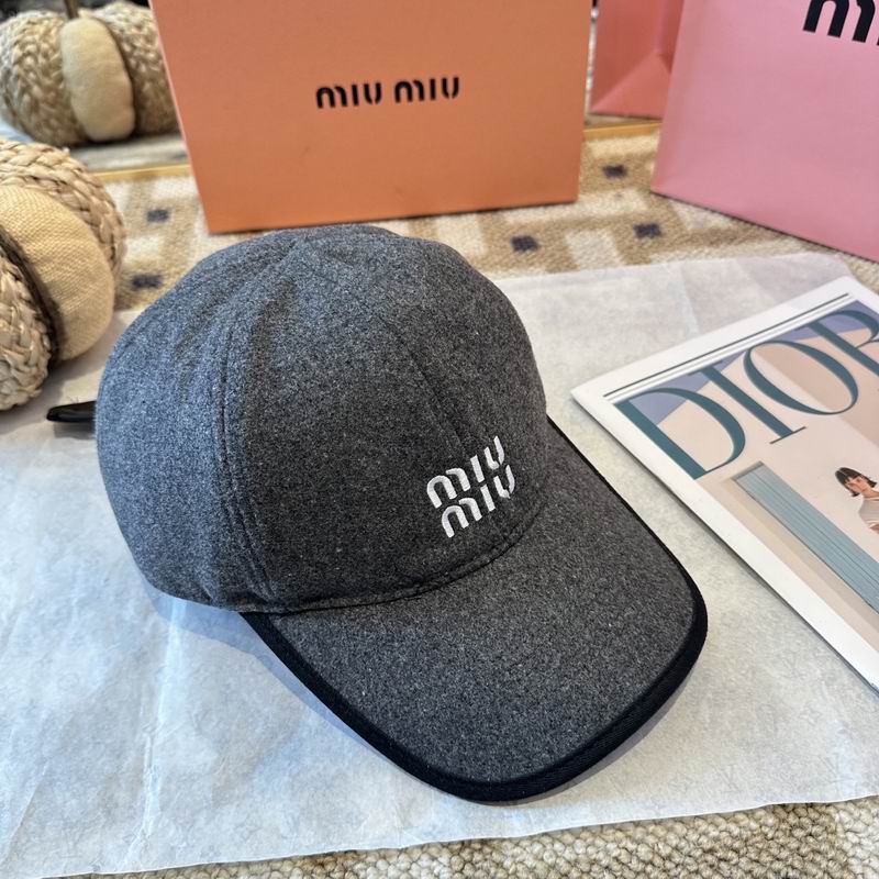 Miumiu Cap (628)