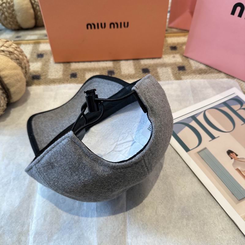 Miumiu Cap (631)