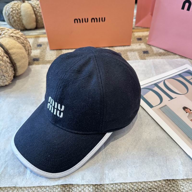 Miumiu Cap (647)