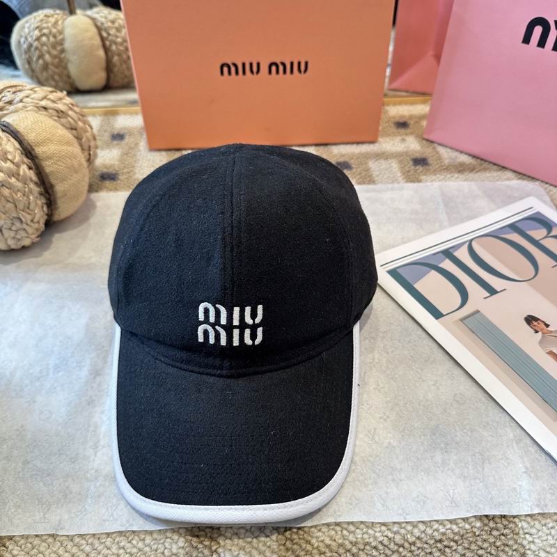 Miumiu Cap (658)