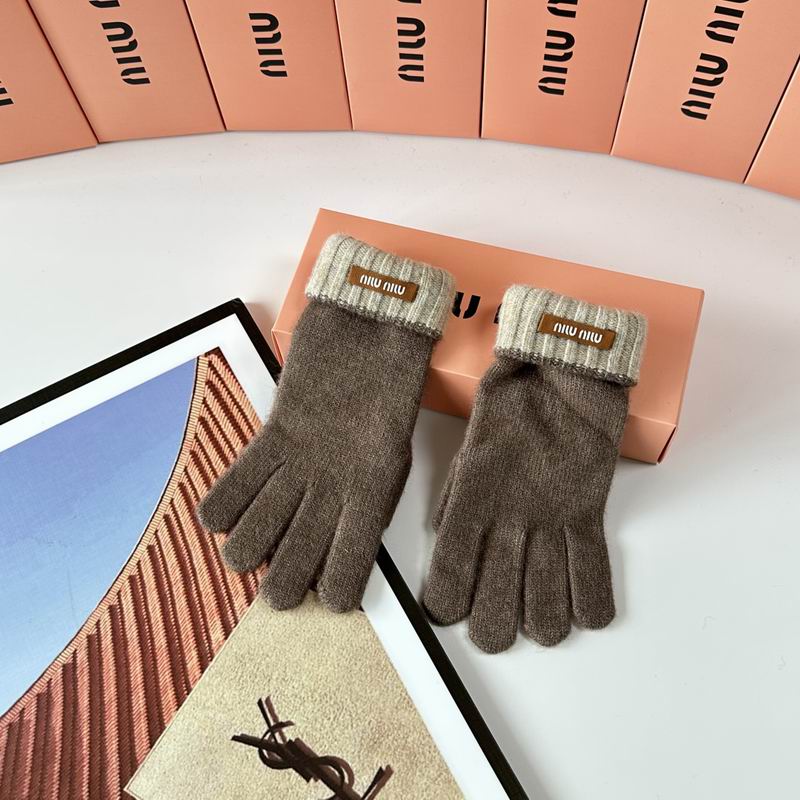 Miumiu Gloves 37 (16)