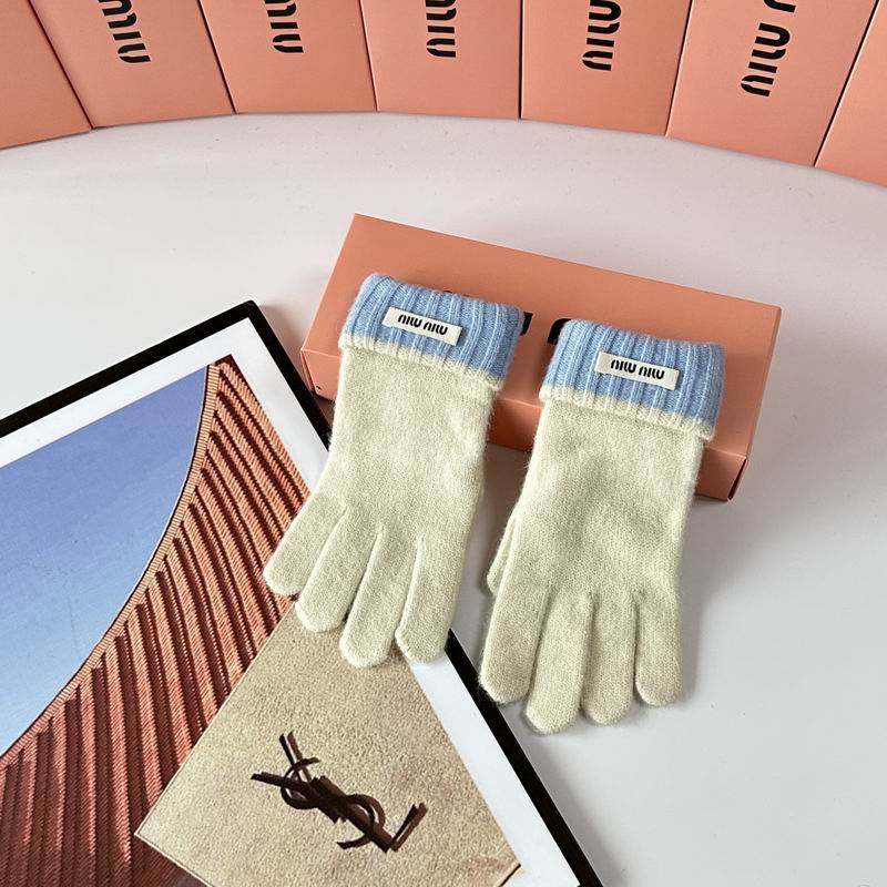 Miumiu Gloves 37 (24)