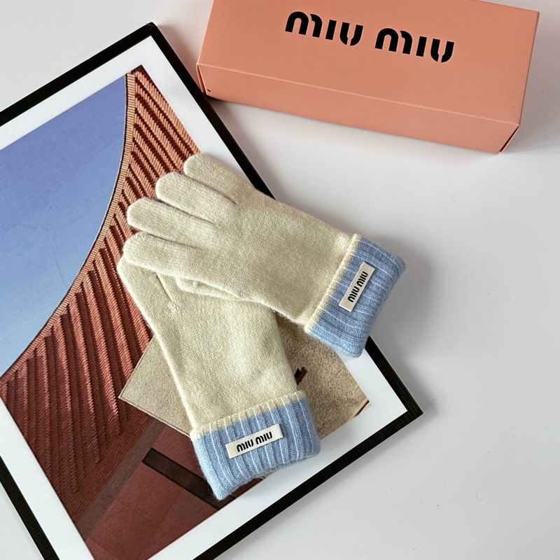 Miumiu Gloves 37 (26)